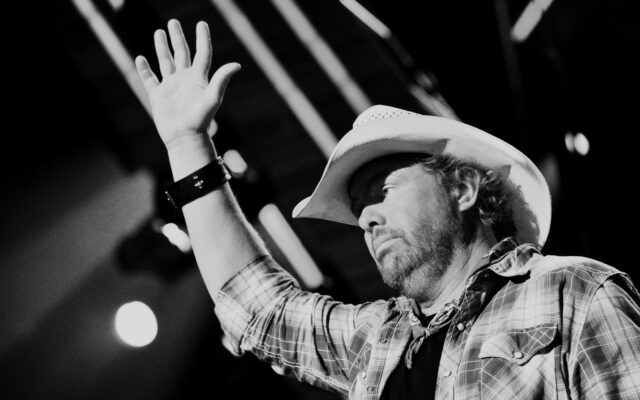 Toby Keith Loses Fight to Cancer – Tributes Continue